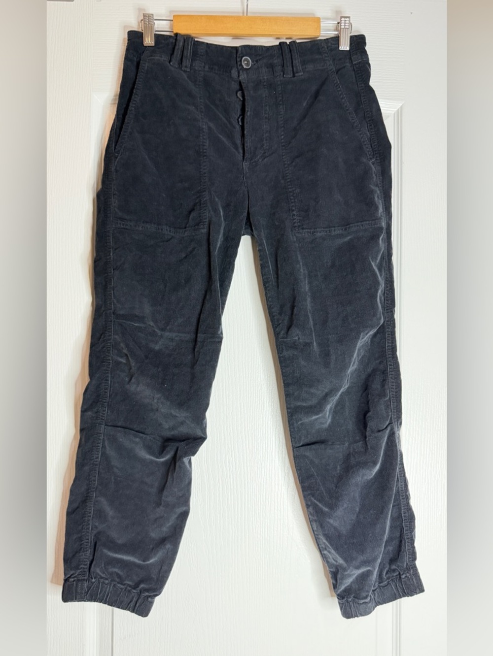 Citizens Of Humanity Black Corduroy Joggers with Elastic Cuffs, Size 25